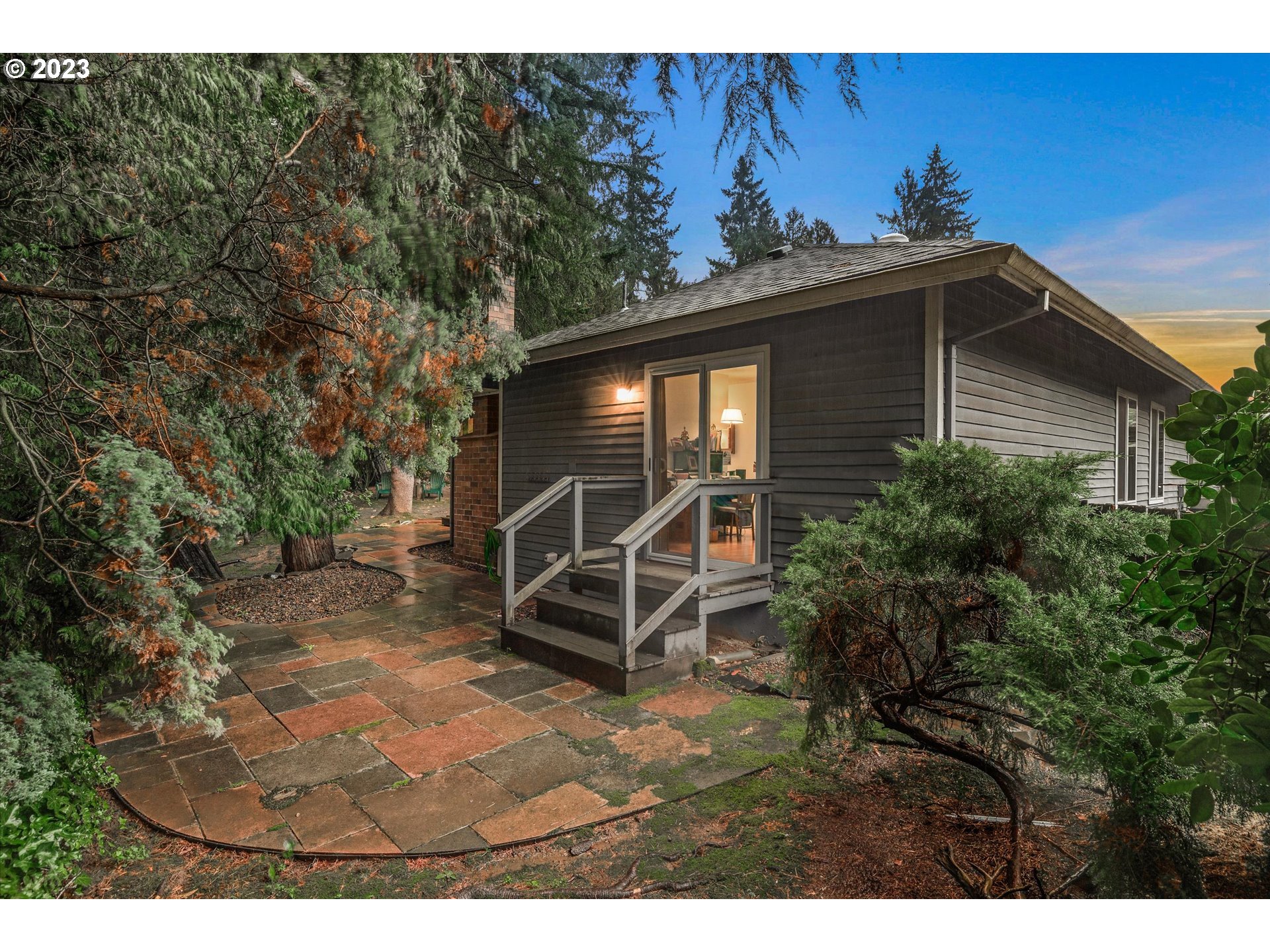 9775 Southwest Cook Court Tigard, OR 97224 - Photo 28 of 34 Gallery Image 28