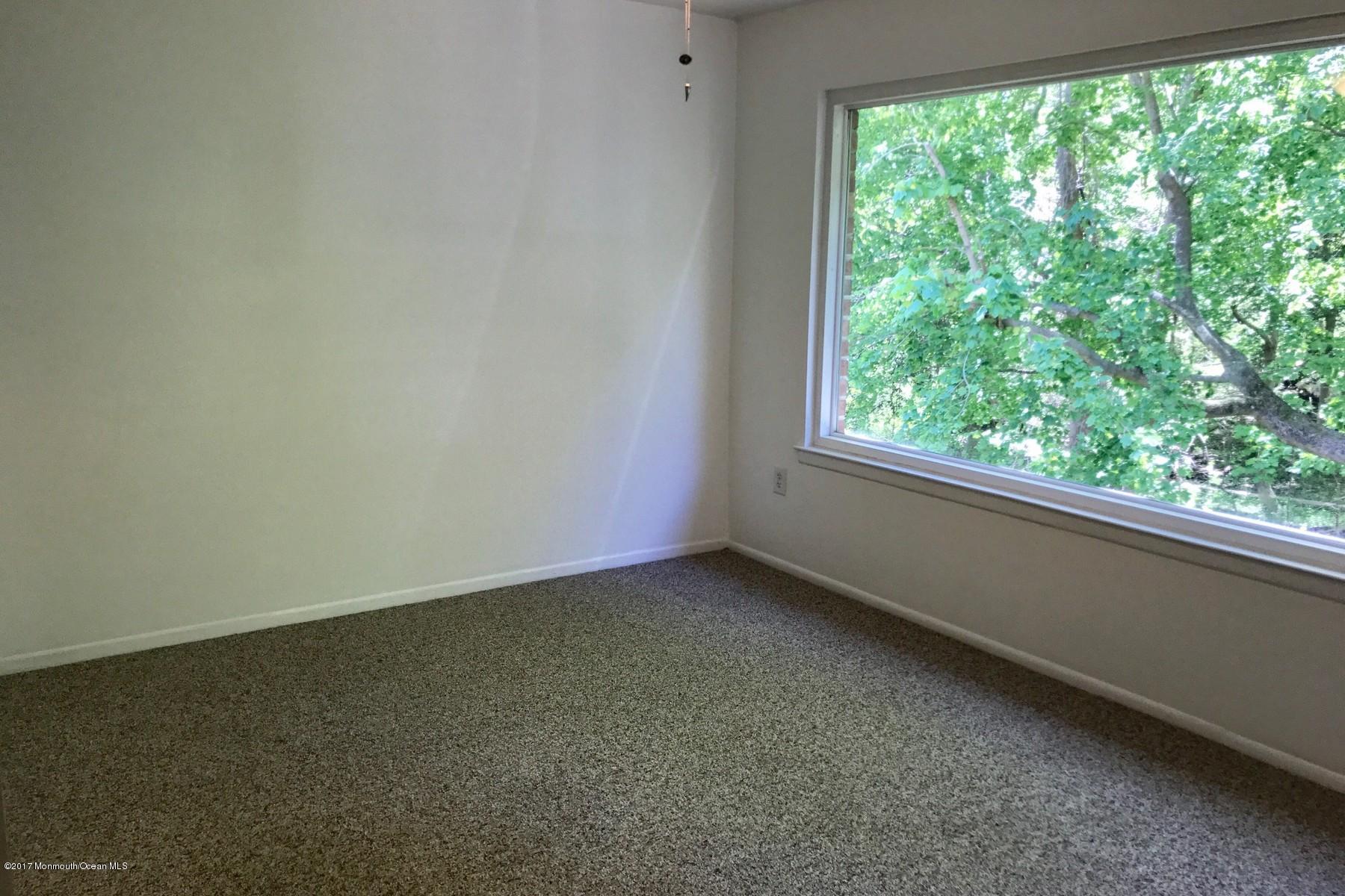 200 Portland Road, Unit E9 Highlands, NJ 07732 - Photo 8 of 15 Dining room