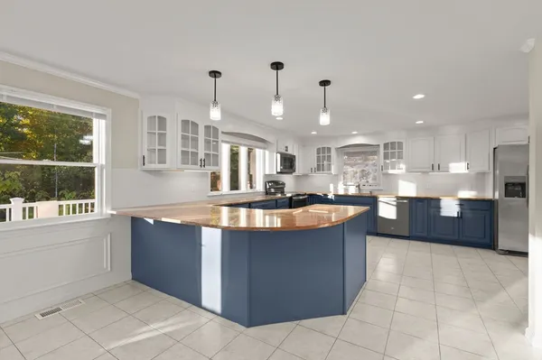 $5,650 | 767 Walnut Street, Lynnfield, MA 01940