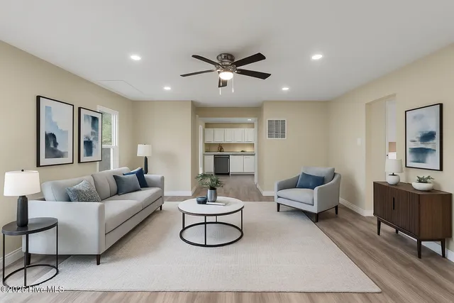 $309,000 | 406 Carole Drive, Jacksonville, NC 28540