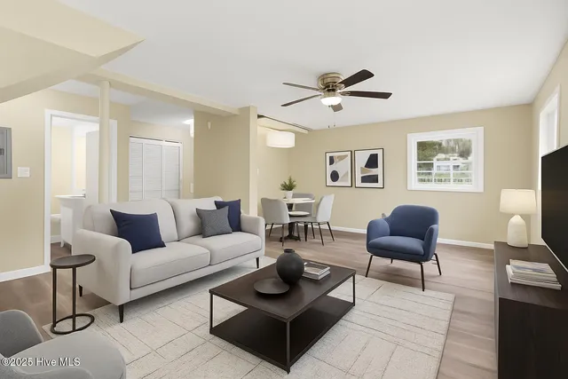 $309,000 | 406 Carole Drive, Jacksonville, NC 28540