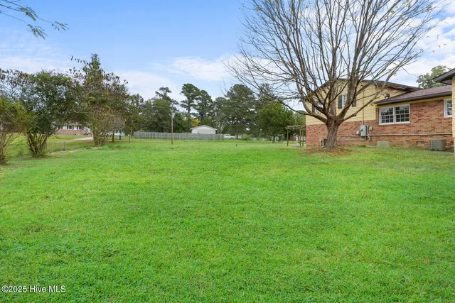 $309,000 | 406 Carole Drive, Jacksonville, NC 28540