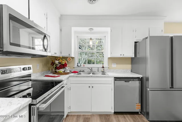 $309,000 | 406 Carole Drive, Jacksonville, NC 28540