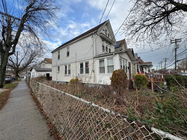 $568,000 | 147-03 111th Avenue | Jamaica