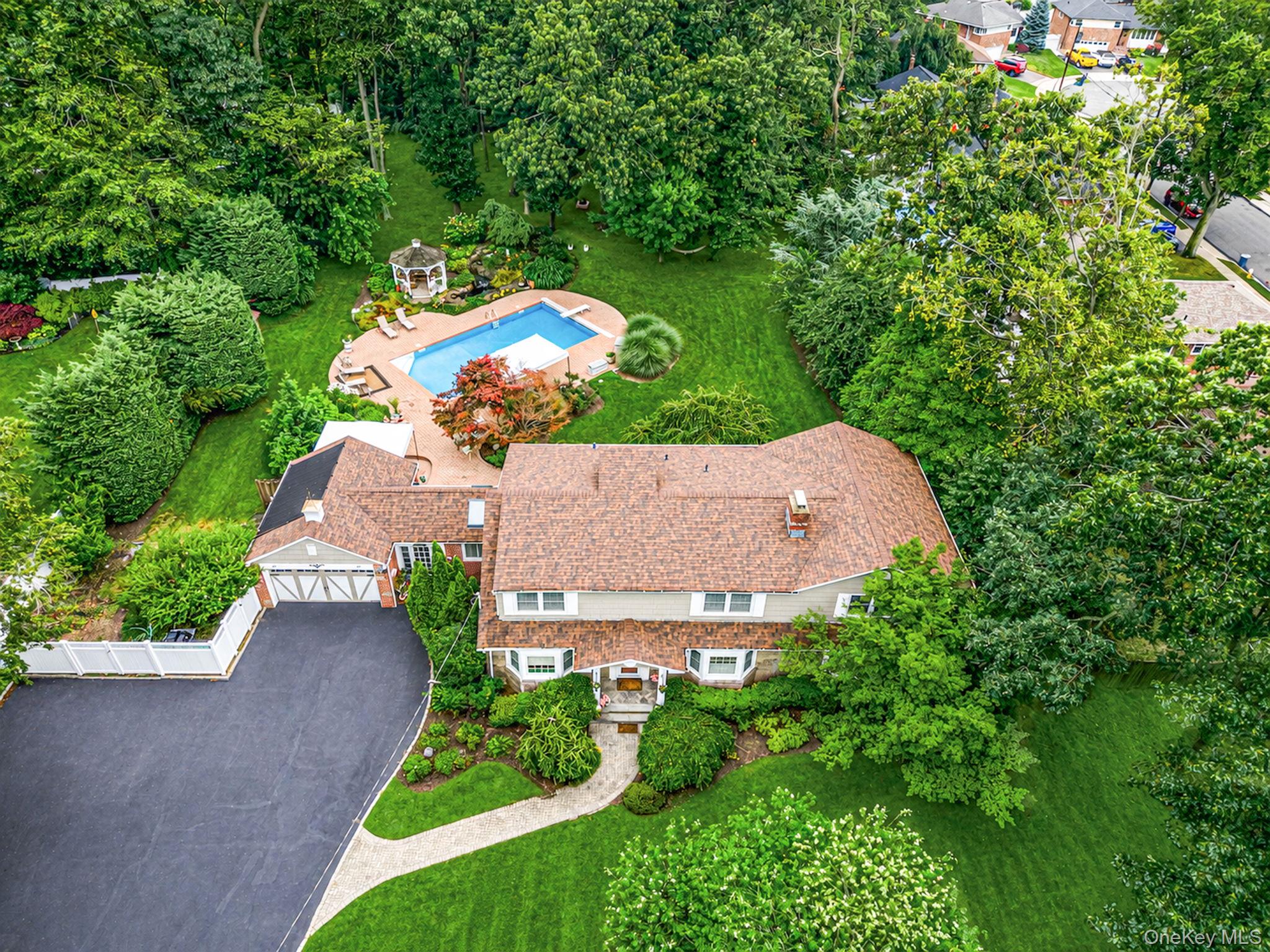 863 Richmond Road East Meadow, NY 11554 - Photo 1 of 44