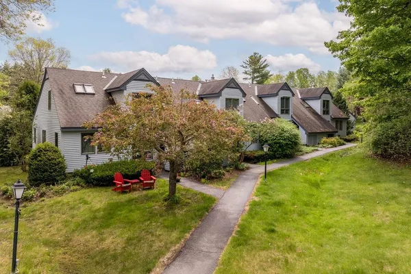 $549,000 | 111 Lakeland Drive, Unit 6B, Hartford, VT 05059