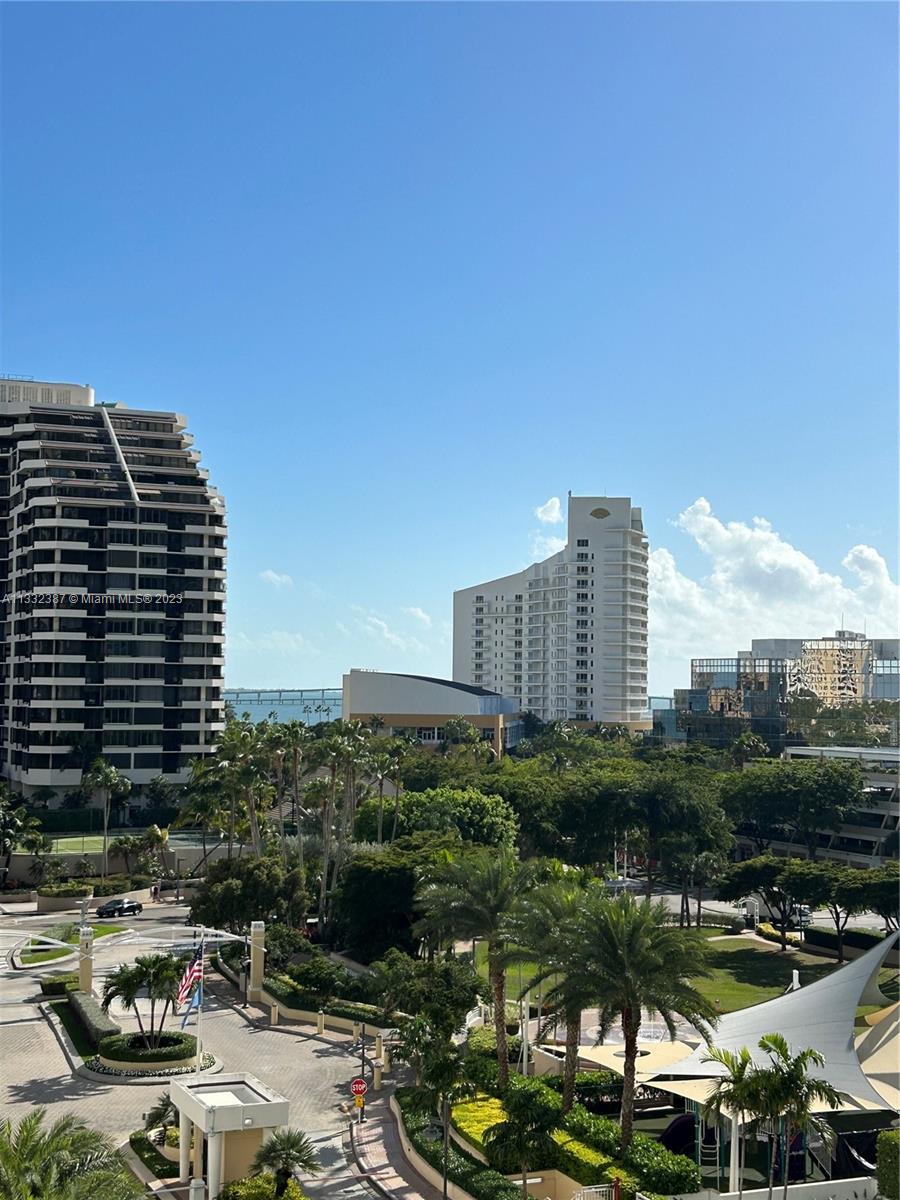 888 Brickell Key Drive, Unit 802 Miami, FL 33131 - Photo 16 of 42 a view of buildings