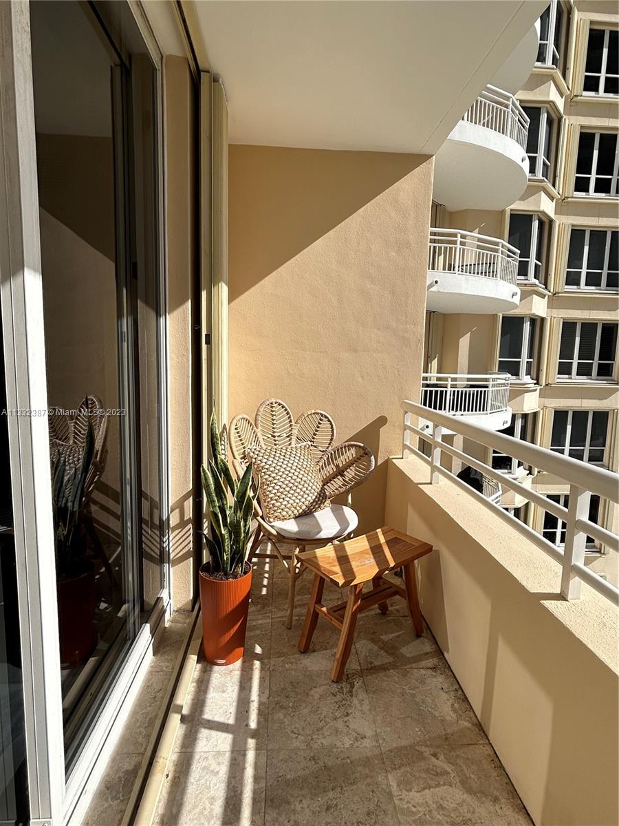 888 Brickell Key Drive, Unit 802 Miami, FL 33131 - Photo 18 of 42