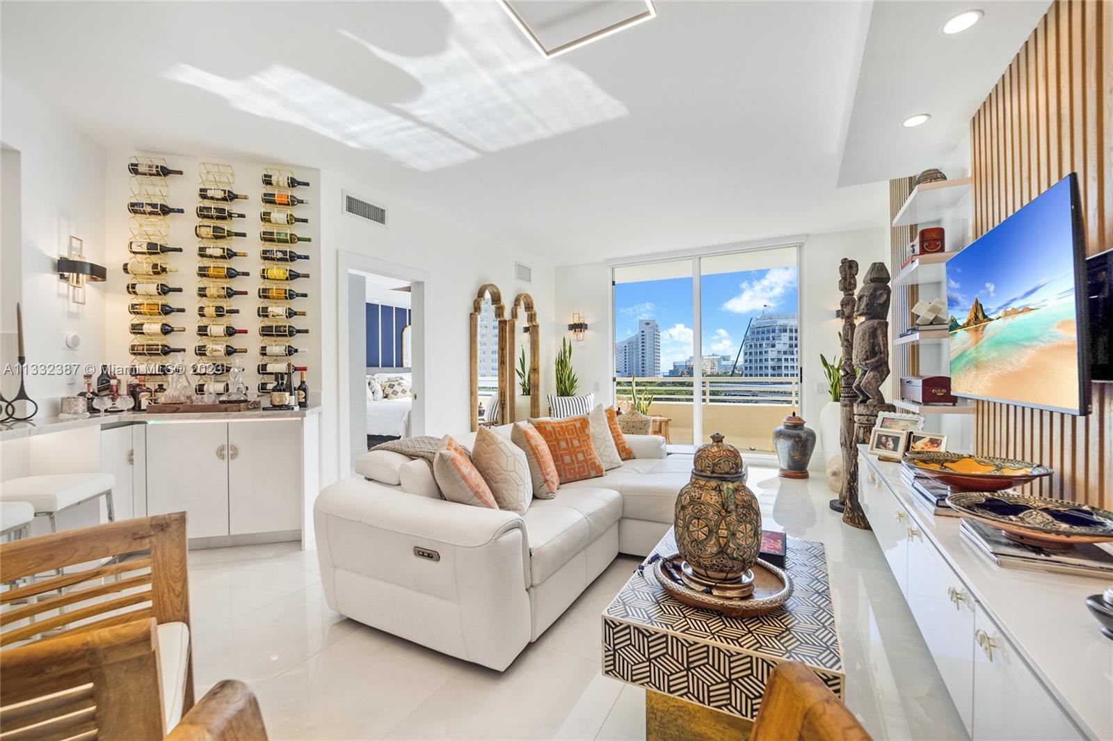 888 Brickell Key Drive, Unit 802 Miami, FL 33131 - Photo 6 of 42