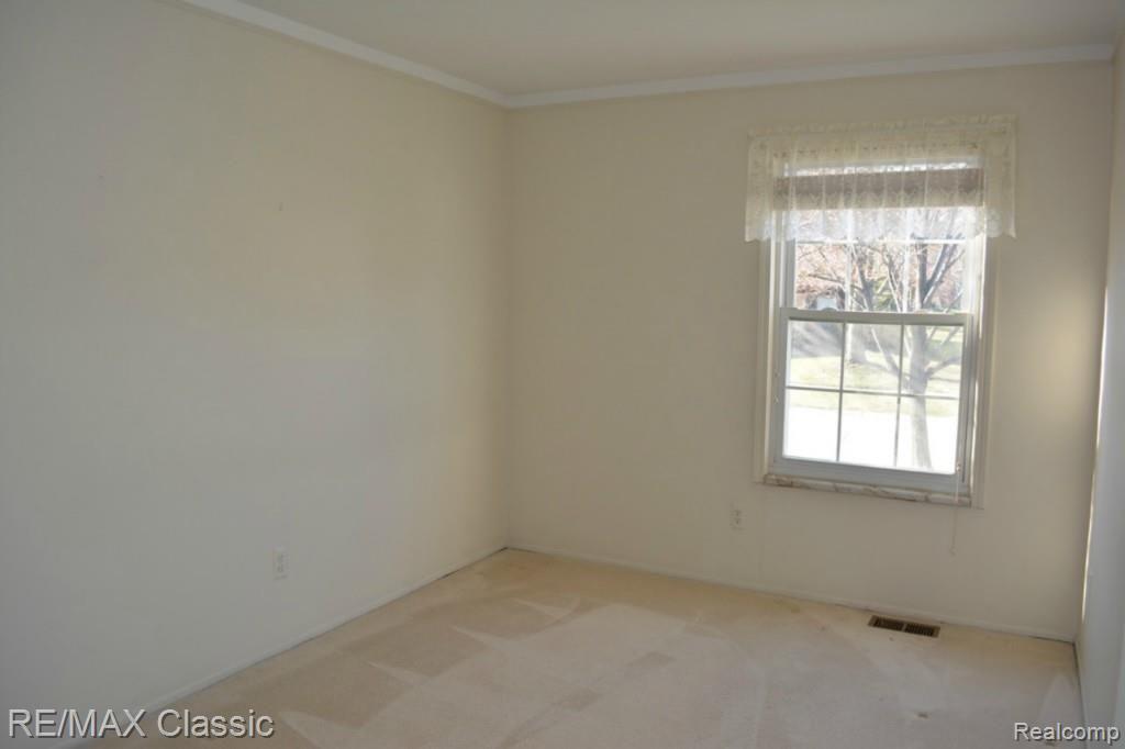 42026 Cherry Hill Road Novi, MI 48375 - Photo 20 of 28 BR 3.jpg