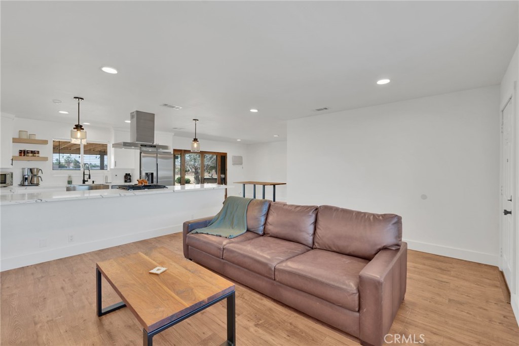 15075 Flathead Road Apple Valley, CA 92307 - Photo 9 of 53