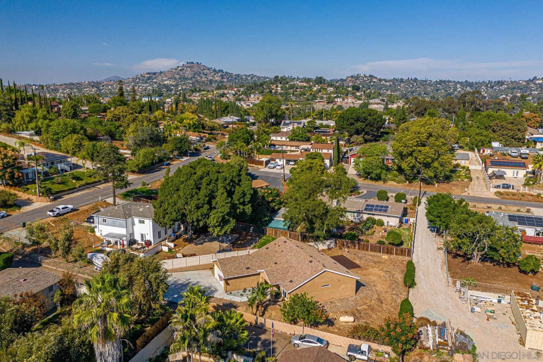 3247 Calavo Drive Spring Valley, CA 91978 - Photo 8 of 41 Gallery Image 8