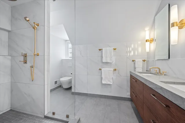 $1,595,000 | 909 Locust Road, Wilmette, IL 60091