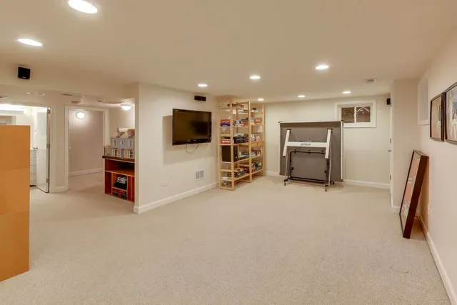 $1,595,000 | 909 Locust Road, Wilmette, IL 60091