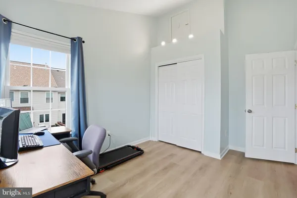 $709,000 | 6601 Lavinus Lane, Alexandria, VA 22315