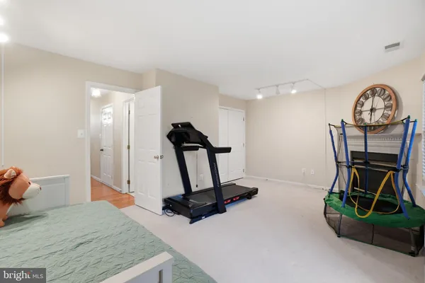 $709,000 | 6601 Lavinus Lane, Alexandria, VA 22315