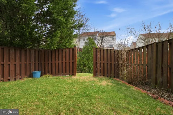 $709,000 | 6601 Lavinus Lane, Alexandria, VA 22315