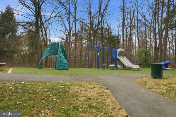 $709,000 | 6601 Lavinus Lane, Alexandria, VA 22315