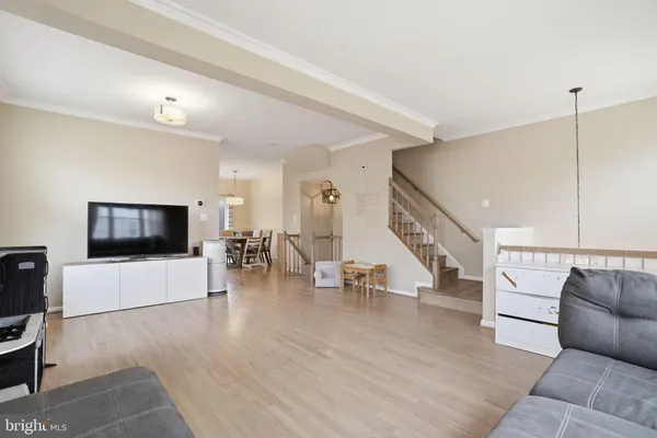 $709,000 | 6601 Lavinus Lane, Alexandria, VA 22315