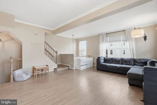 $709,000 | 6601 Lavinus Lane, Alexandria, VA 22315