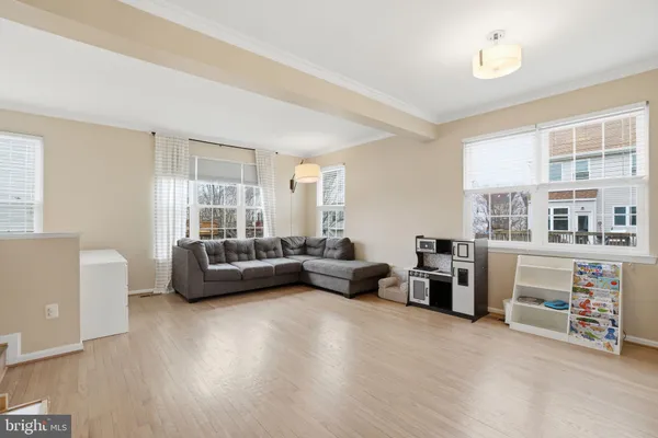 $709,000 | 6601 Lavinus Lane, Alexandria, VA 22315