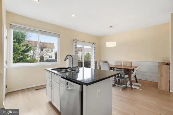 $709,000 | 6601 Lavinus Lane, Alexandria, VA 22315