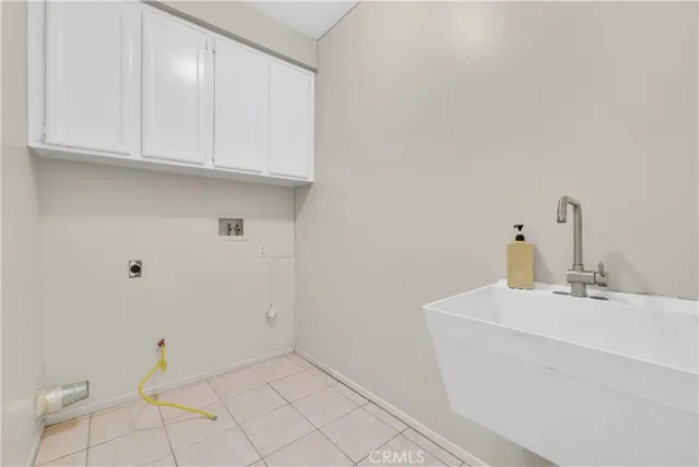 a bathroom with a sink and toilet