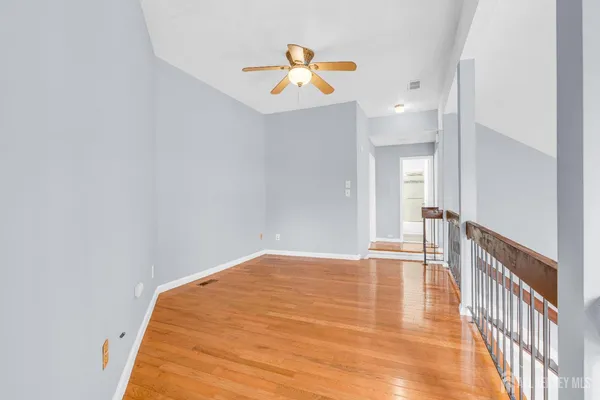 $592,000 | 384 Westgate Drive, Edison, NJ 08820