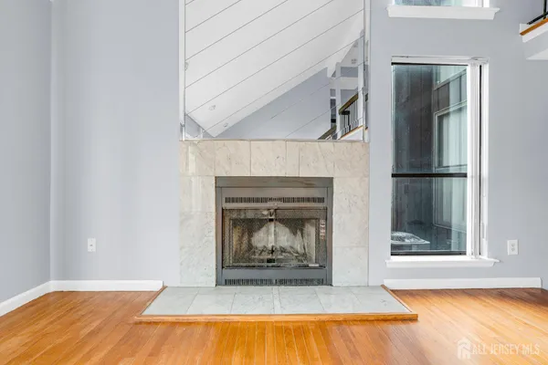 $592,000 | 384 Westgate Drive, Edison, NJ 08820