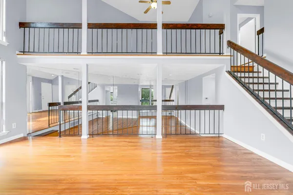 $592,000 | 384 Westgate Drive, Edison, NJ 08820