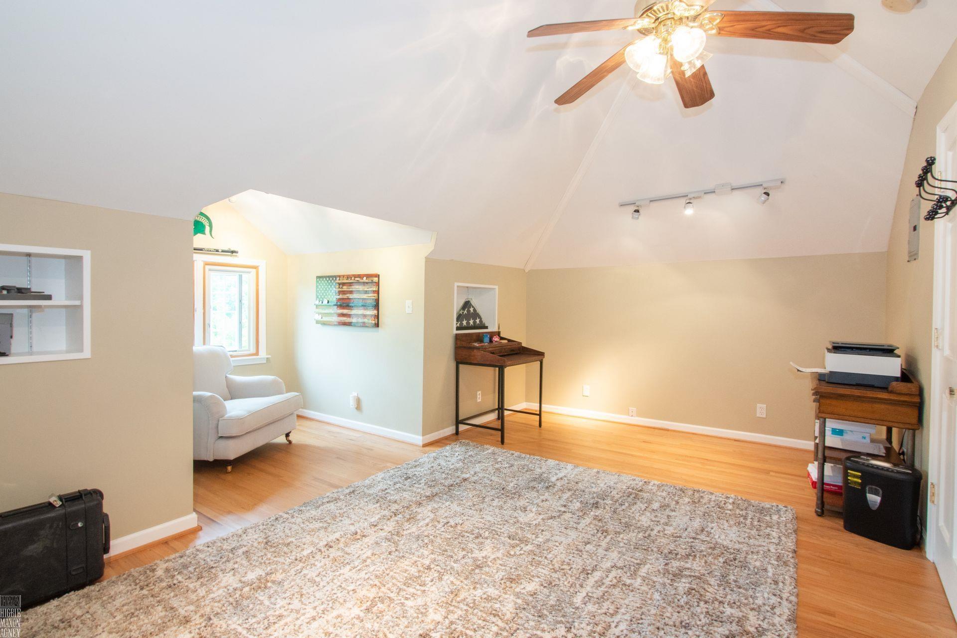 1423 Devonshire Road Grosse Pointe, MI 48230 - Photo 25 of 35 50116001-24.JPG