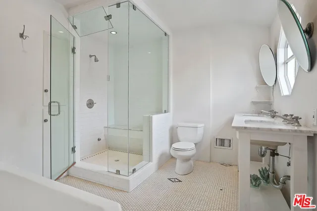 $10,500 | 1531 Marmont Avenue, Los Angeles, CA 90069