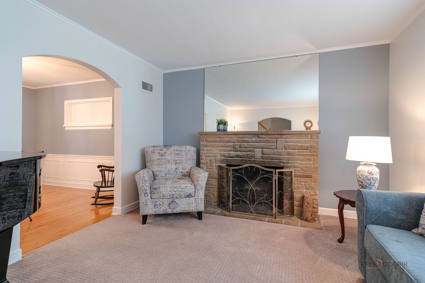 225 Stratford Road Des Plaines, IL 60016 - Photo 7 of 35