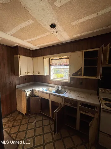 $100,000 | 2488 O B McClinton Road, Senatobia, MS 38668