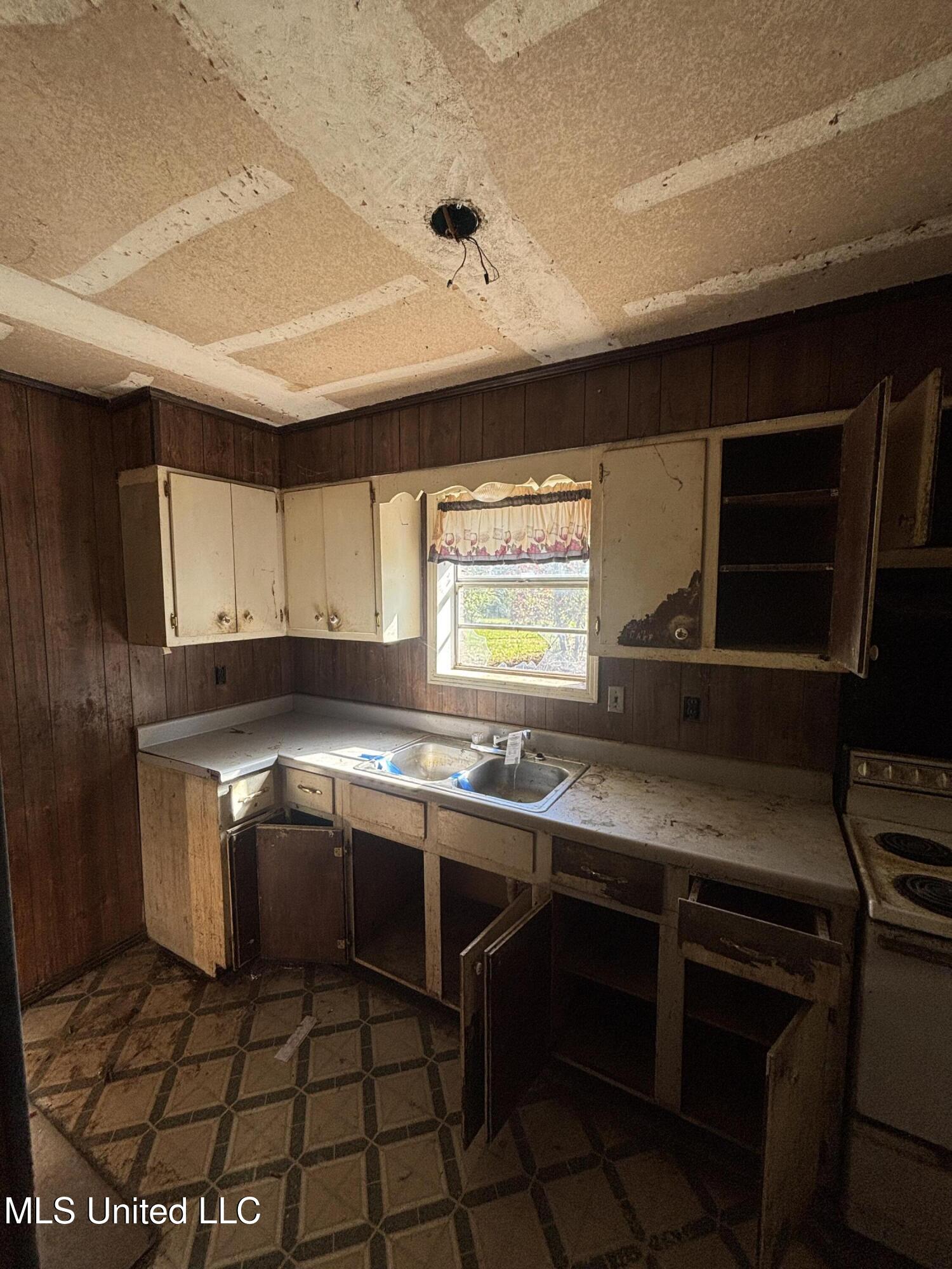 2488 O B McClinton Road Senatobia, MS 38668 - Photo 17 of 30 Photo Nov 05 2025, 1 10 01 PM