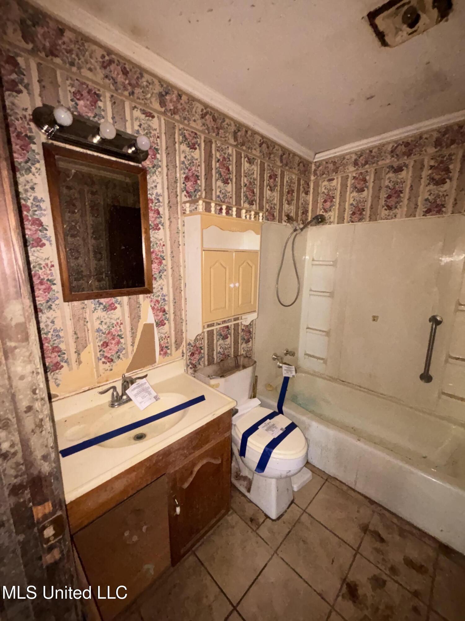 2488 O B McClinton Road Senatobia, MS 38668 - Photo 21 of 30 Photo Nov 05 2025, 1 11 09 PM