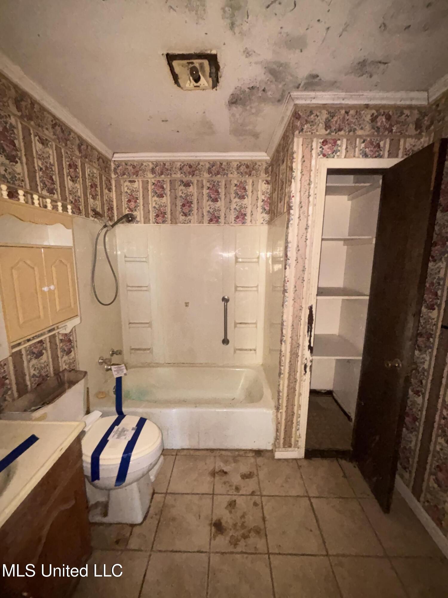 2488 O B McClinton Road Senatobia, MS 38668 - Photo 22 of 30 Photo Nov 05 2025, 1 11 18 PM