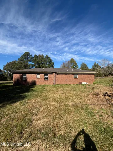$100,000 | 2488 O B McClinton Road, Senatobia, MS 38668