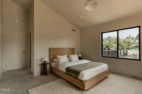 $1,695,000 | 2225 Cazador Drive, Los Angeles, CA 90065