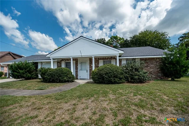 $265,000 | 716 Brookhollow Drive, Port Lavaca, TX 77979