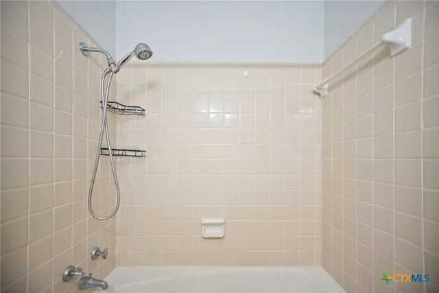 $265,000 | 716 Brookhollow Drive, Port Lavaca, TX 77979