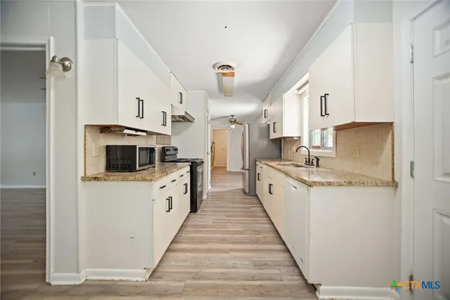 $265,000 | 716 Brookhollow Drive, Port Lavaca, TX 77979