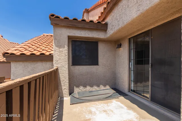 $299,000 | 700 East Mesquite Circle, Unit O210, Tempe, AZ 85288
