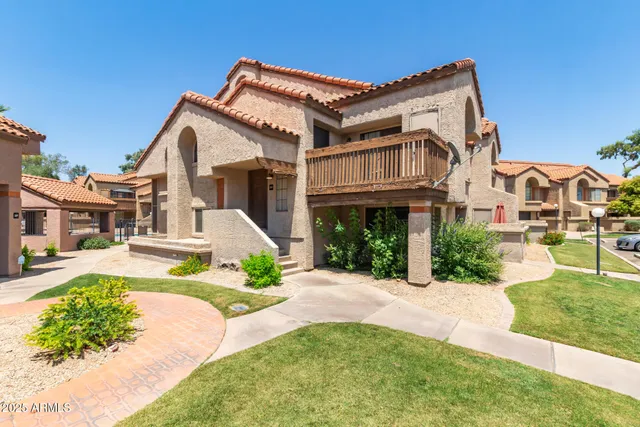 $299,000 | 700 East Mesquite Circle, Unit O210, Tempe, AZ 85288