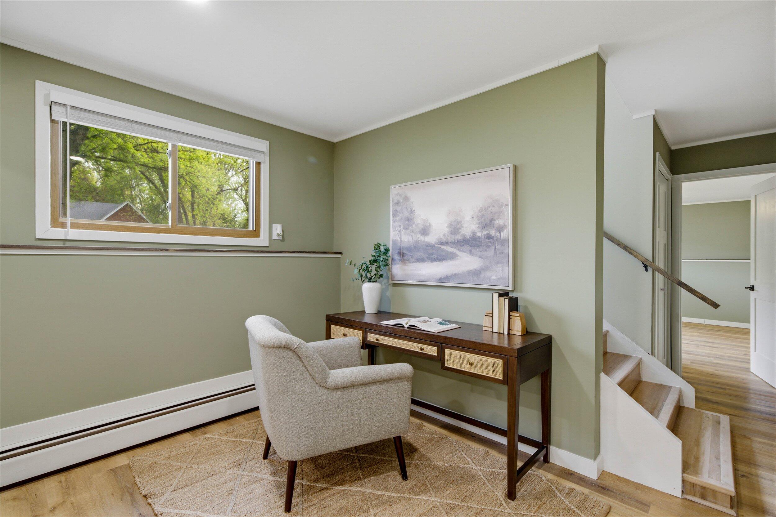 1015 West Devonshire Road Delafield, WI 53018 - Photo 26 of 57 26-Middle Coast-26