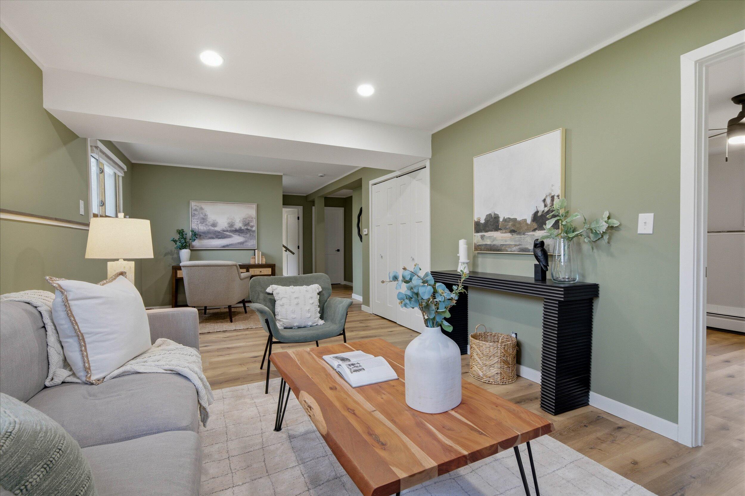 1015 West Devonshire Road Delafield, WI 53018 - Photo 28 of 57 28-Middle Coast-28