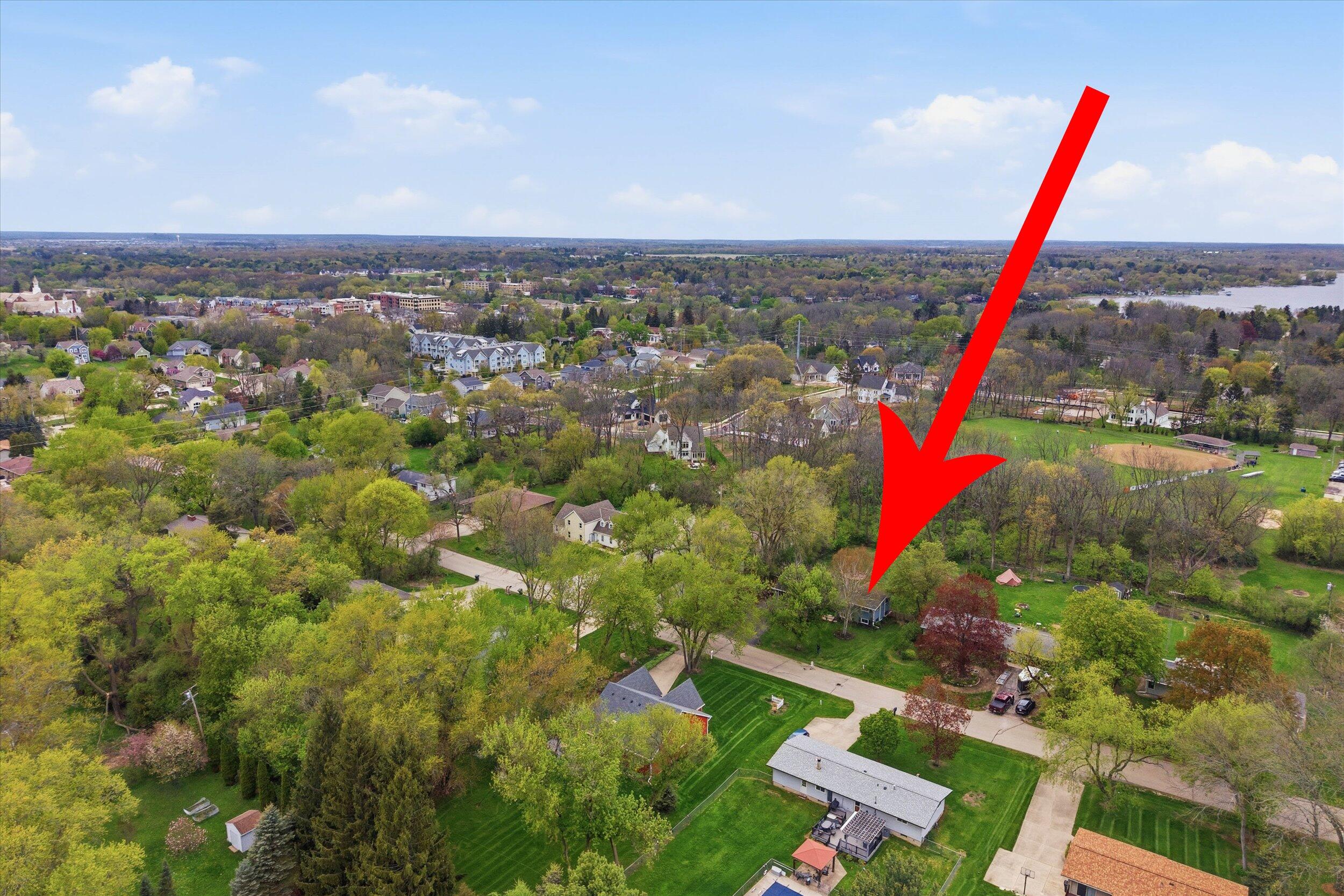 1015 West Devonshire Road Delafield, WI 53018 - Photo 51 of 57 51-Middle Coast-51