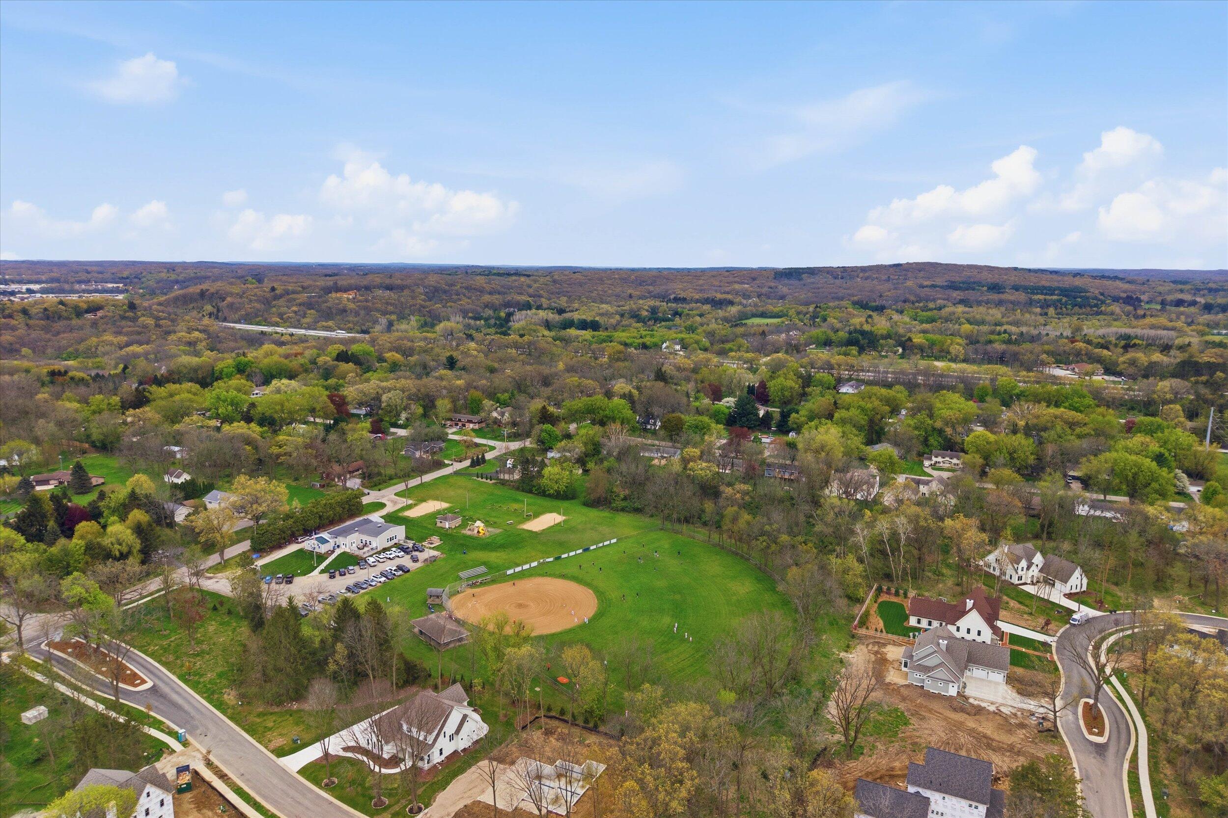 1015 West Devonshire Road Delafield, WI 53018 - Photo 56 of 57 56-Middle Coast-56
