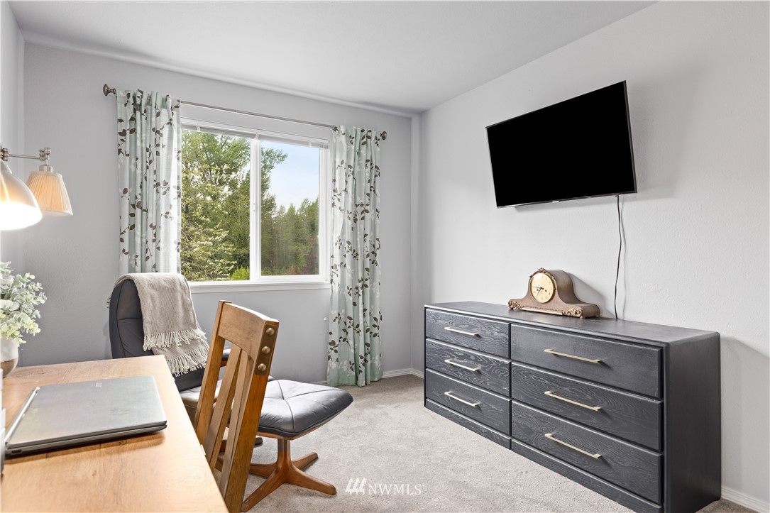 959 Field Avenue Northeast Renton, WA 98059 - Photo 19 of 32