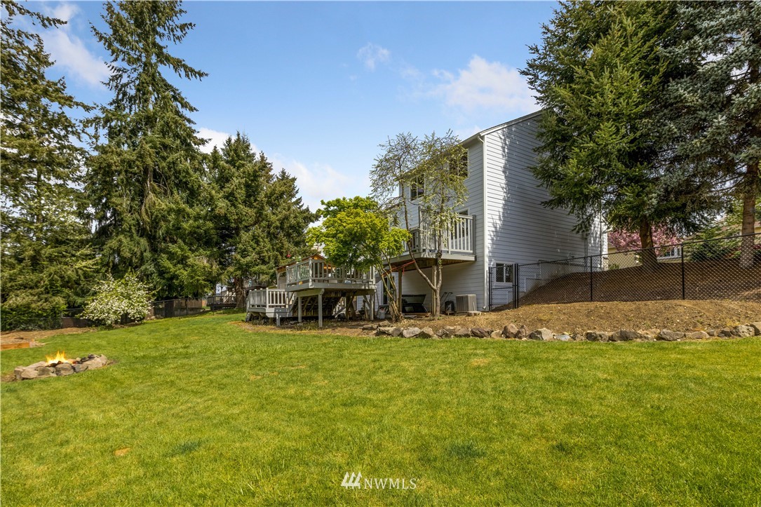 959 Field Avenue Northeast Renton, WA 98059 - Photo 28 of 32